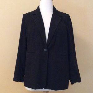 *Very Sharp Black Blazer*